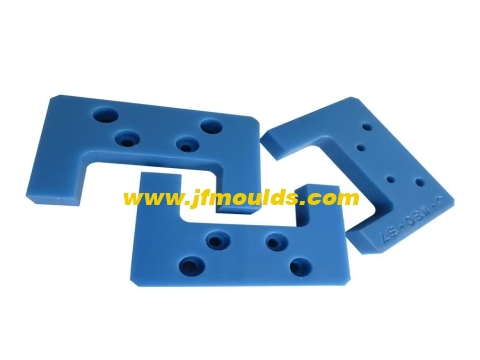 The methods for adjusting parameters for defects in injection molded products are as follows