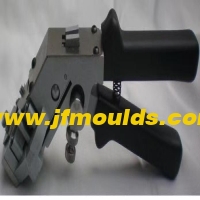 Solutions to wire clamping, surface indentation and punch marks in molds