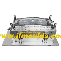 Automotive grille mold