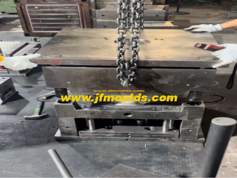 Injection mold: The "Invisible Creator" in the workshop