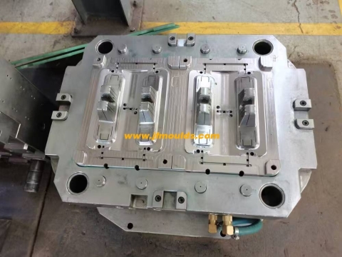 Injection molds: The Cornerstone of Precision Manufacturing and New Trends in Industry Development