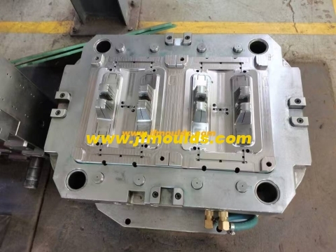 Injection molds: The Cornerstone of Precision Manufacturing and New Trends in Industry Development