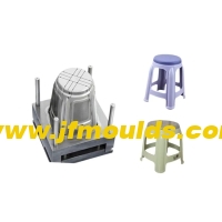 The cavity arrangement and parting surface of the mold