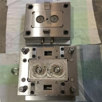 The surface of the mold is baked and printed bright and has surface flow marks
