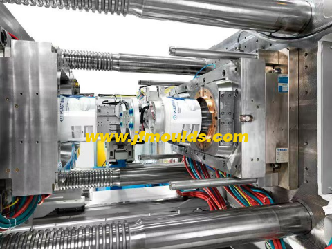 Injection mold industry: Breaking through technological barriers and seizing the new track of intelligent manufacturing