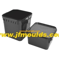 Crate mould