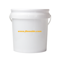 Bucket mold