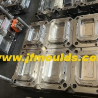 Exhaust the parting surface of the mold