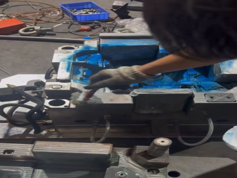 In-depth Insights into the Injection Mold Industry: Technological Iteration, Market Landscape, and New Paradigms for Sustainable Development