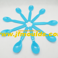 Spoon mold