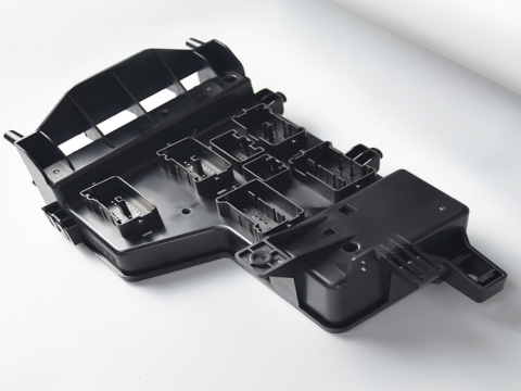 Solutions for air marks at the water outlet position of the mold and drag damage at the water outlet position of the battery frame