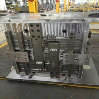 The causes and solutions of silver streaks, discoloration, surface ripples and roughness in injection molded products